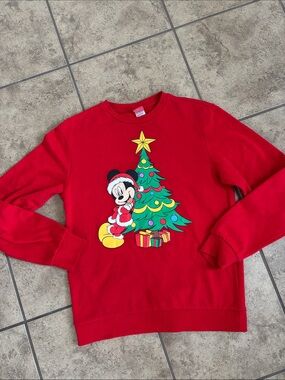 Disney Mickey Christmas Long Sleeve Top